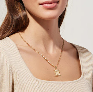 Jewelry initial pendant necklace
